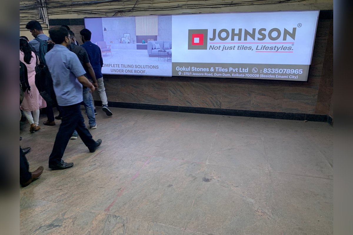 Board 01 - UP PF - 1st Landing of Stair - South end (15'X4', BACK-LIT)