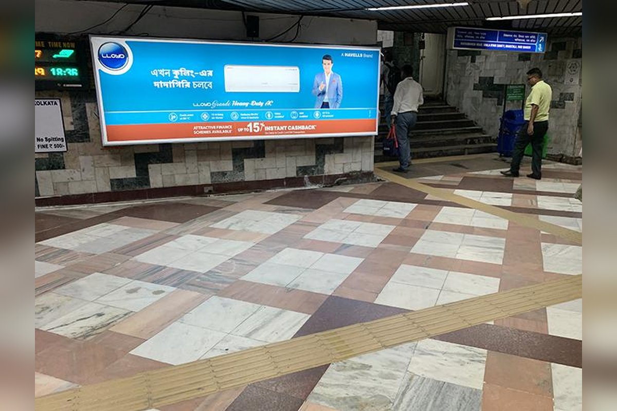 Board 02 - LHS - MEZZ. LEVEL - VIVEKANANDA RD DISPERSAL (12'X4', BACK-LIT)
