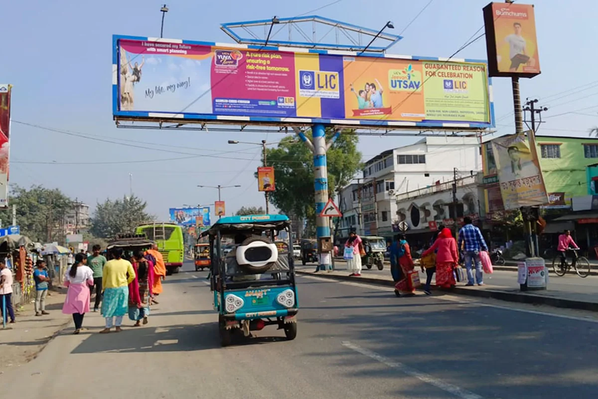 Buniyadpur - Board 01 - BUNIYADPUR - NEAR CHOWPATTY BUS STAND - View 2 (50'X10', FRONT-LIT, Both Side)