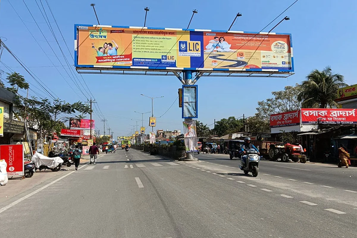 Gangarampur - Board 01 - High Rd - Near Chowringhee More - View 1 (50'X10', FRONT-LIT, Both Side)